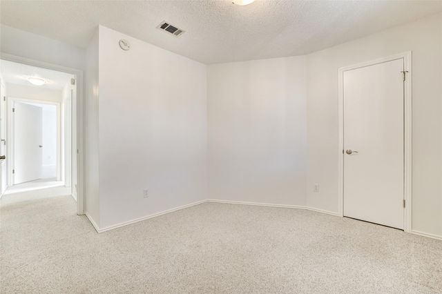 801 Saunders DR, Round Rock, TX 78664