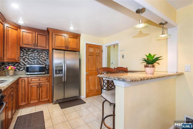 278 Marvin Avenue, Hackensack, NJ 07601