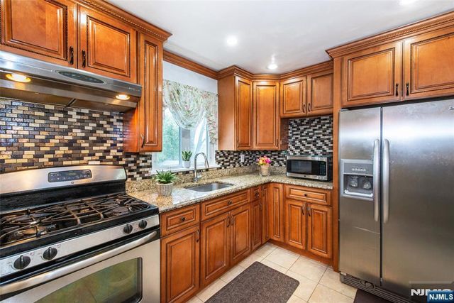 278 Marvin Avenue, Hackensack, NJ 07601