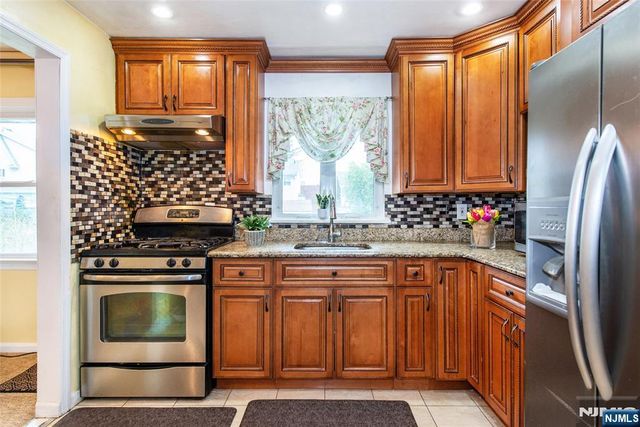 278 Marvin Avenue, Hackensack, NJ 07601
