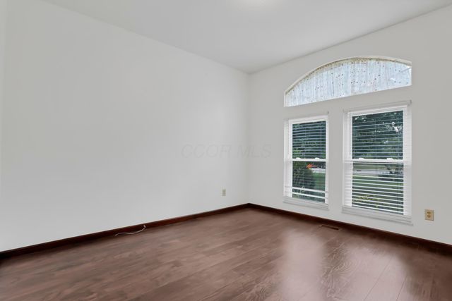 8683 Linick Drive, Reynoldsburg, OH 43068