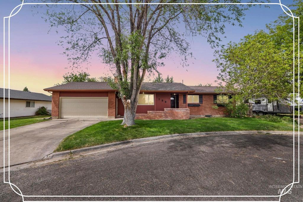 188 Blair Dr, Twin Falls, ID 83301