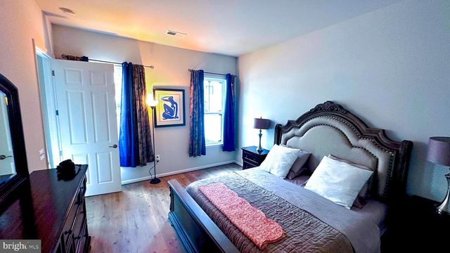 18989 CORAL REEF SQ, Leesburg, VA 20176