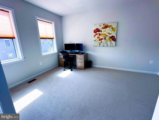 18989 CORAL REEF SQ, Leesburg, VA 20176