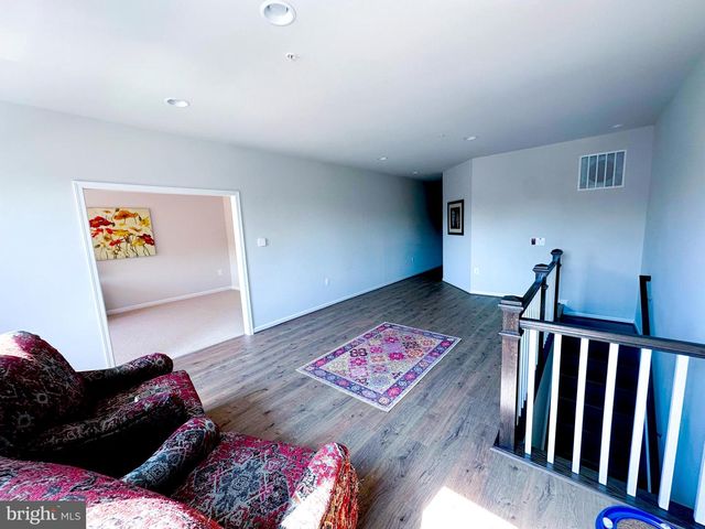 18989 CORAL REEF SQ, Leesburg, VA 20176