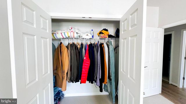 18989 CORAL REEF SQ, Leesburg, VA 20176