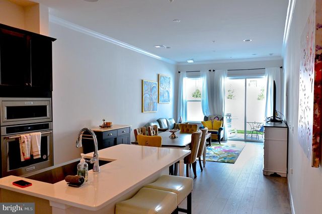 18989 CORAL REEF SQ, Leesburg, VA 20176