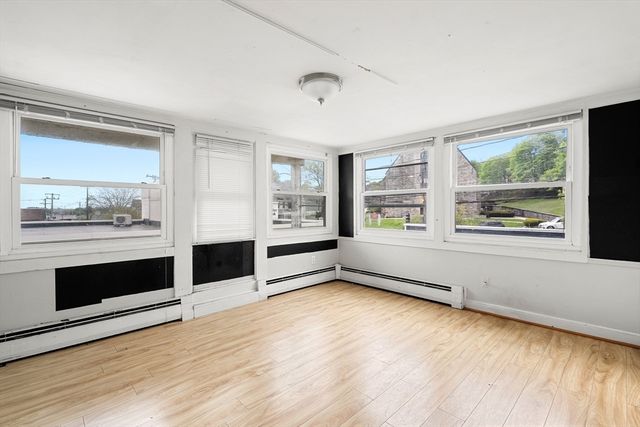 1205 Massachusetts Ave, Arlington, MA 02476
