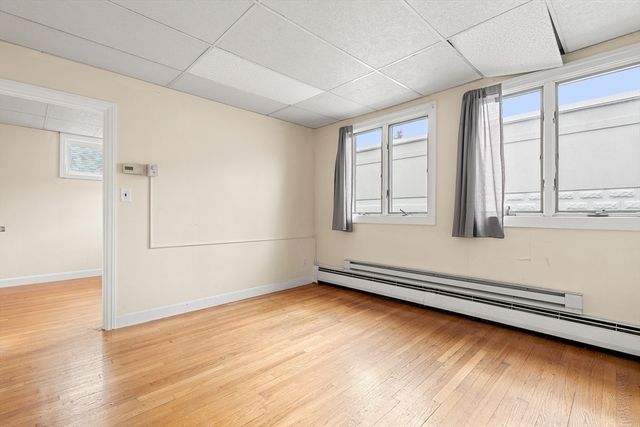 1205 Massachusetts Ave, Arlington, MA 02476