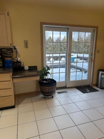 1518 W 96th Place, Crown Point, IN 46307