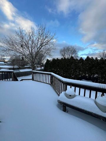 1518 W 96th Place, Crown Point, IN 46307