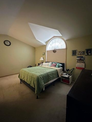 1518 W 96th Place, Crown Point, IN 46307