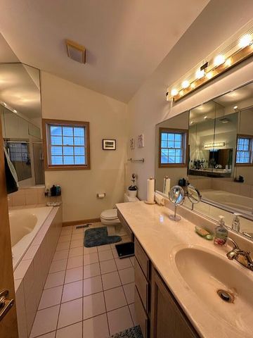 1518 W 96th Place, Crown Point, IN 46307