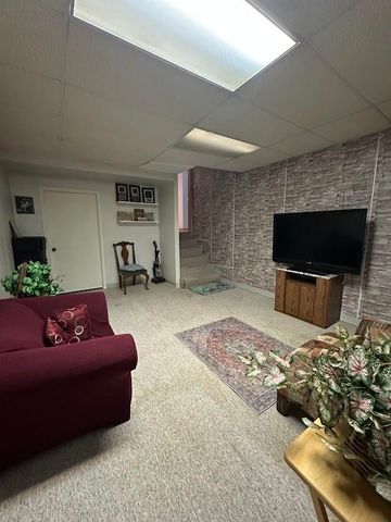 1518 W 96th Place, Crown Point, IN 46307