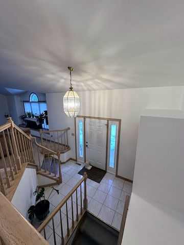 1518 W 96th Place, Crown Point, IN 46307