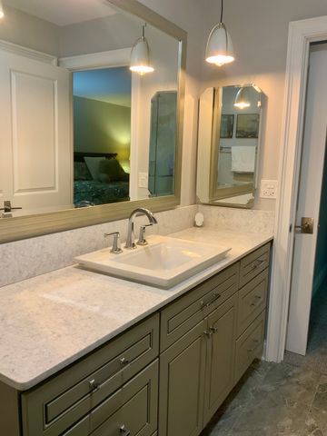 1290 N Western Avenue 103, Lake Forest, IL 60045
