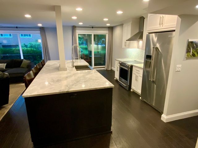 1290 N Western Avenue 103, Lake Forest, IL 60045