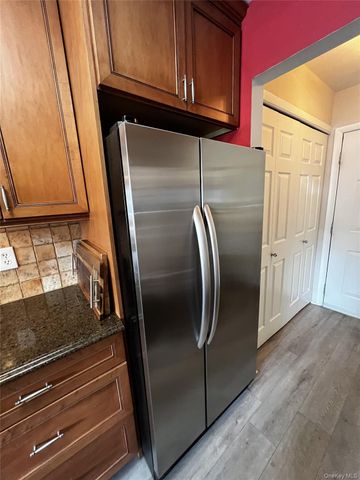 14 Skyline Drive 15, Fishkill, NY 12524