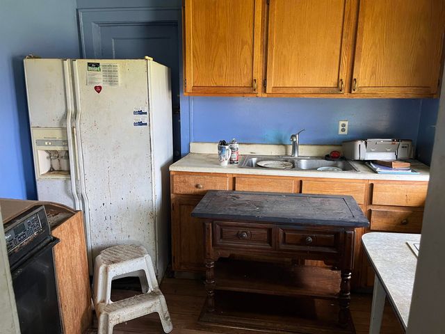 225 E Donald Street, South Bend, IN 46613