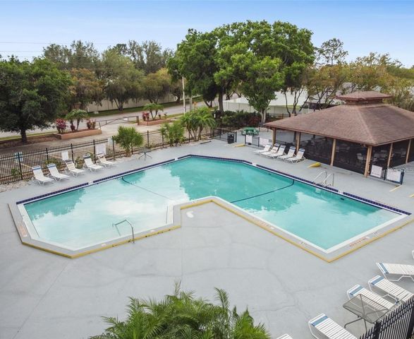 915 BURLWOOD STREET, Brandon, FL 33511