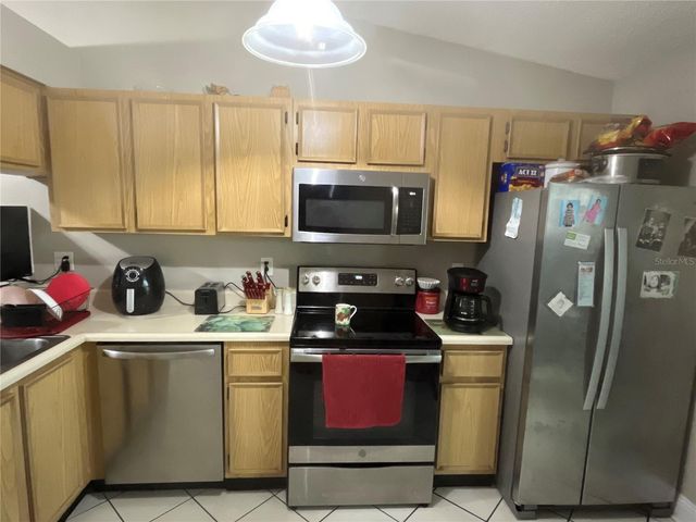 915 BURLWOOD STREET, Brandon, FL 33511