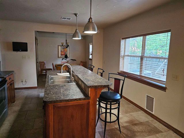1215 NW Lake Ave, Lawton, OK 73507