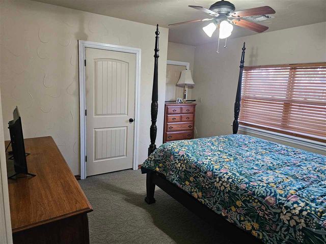 1215 NW Lake Ave, Lawton, OK 73507