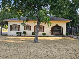 1215 NW Lake Ave, Lawton, OK 73507