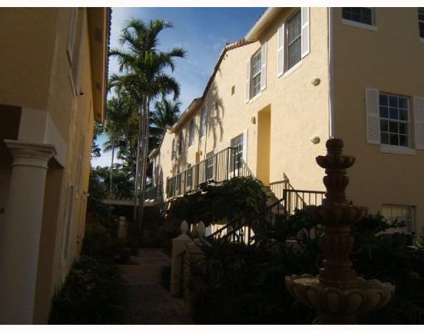 1015 Lake Shore Drive 202, Lake Park, FL 33403