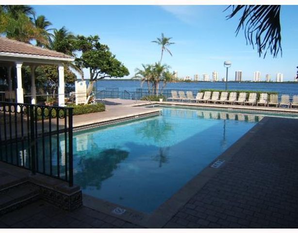 1015 Lake Shore Drive 202, Lake Park, FL 33403