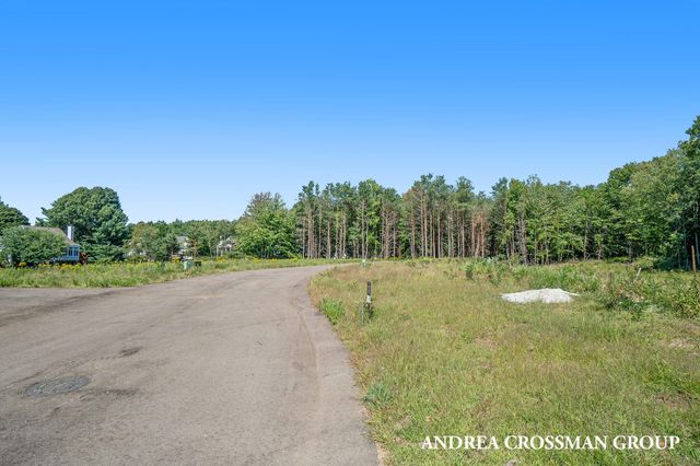 17438 Bellgate Lane 4, Spring Lake, MI 49456