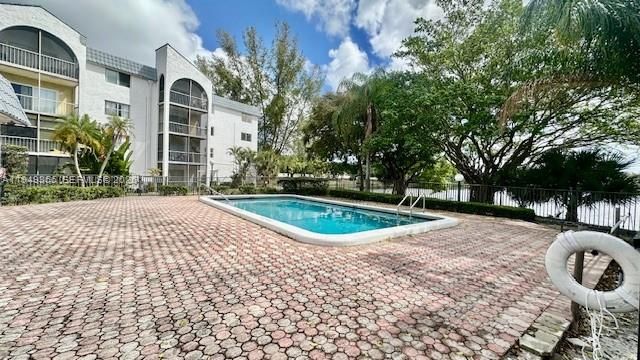 3330 Spanish Moss Ter 311, Lauderhill, FL 33319