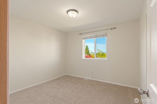8 80th Drive NE, Lake Stevens, WA 98292