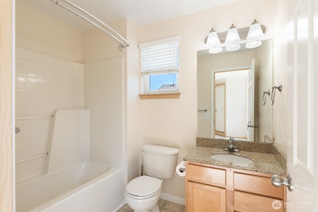 8 80th Drive NE, Lake Stevens, WA 98292