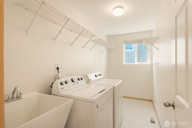 8 80th Drive NE, Lake Stevens, WA 98292