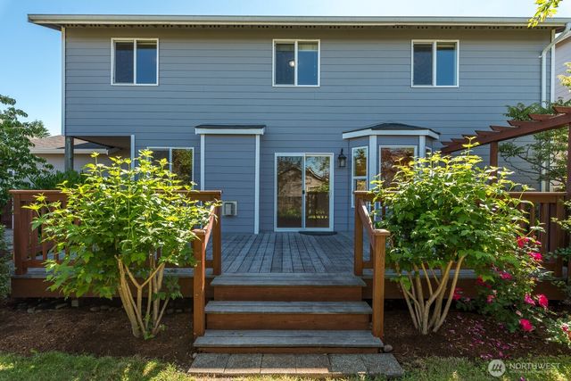 8 80th Drive NE, Lake Stevens, WA 98292