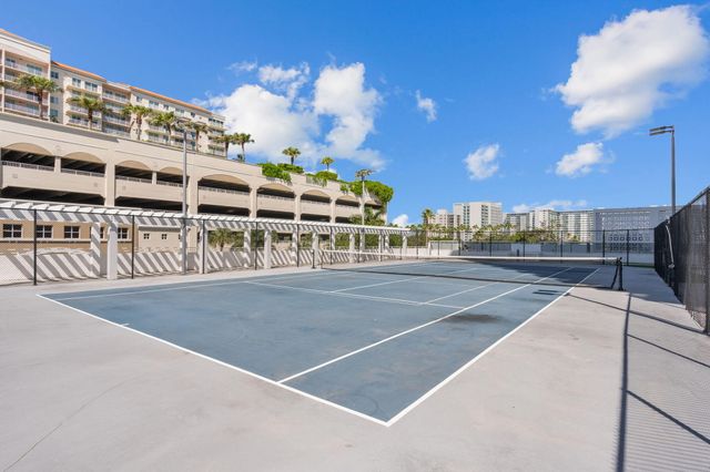 3015 N Ocean Boulevard 5F, Fort Lauderdale, FL 33308