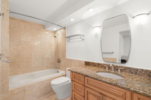 3015 N Ocean Boulevard 5F, Fort Lauderdale, FL 33308