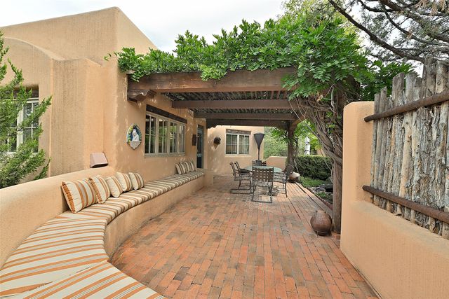 1275 Canyon Road, Santa Fe, NM 87501