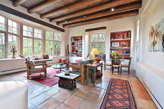 1275 Canyon Road, Santa Fe, NM 87501