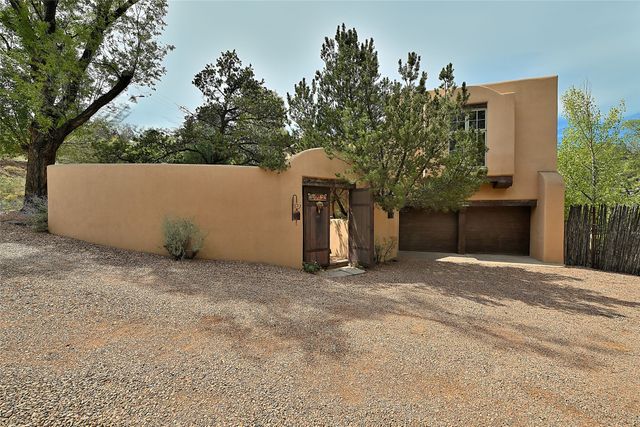 1275 Canyon Road, Santa Fe, NM 87501