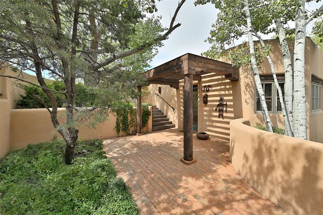 1275 Canyon Road, Santa Fe, NM 87501