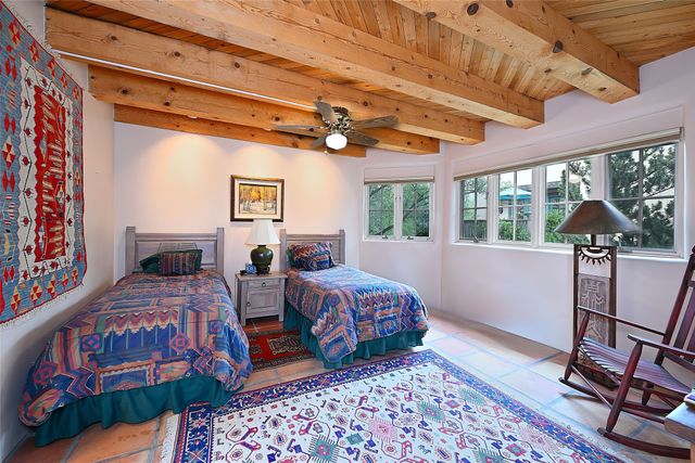 1275 Canyon Road, Santa Fe, NM 87501