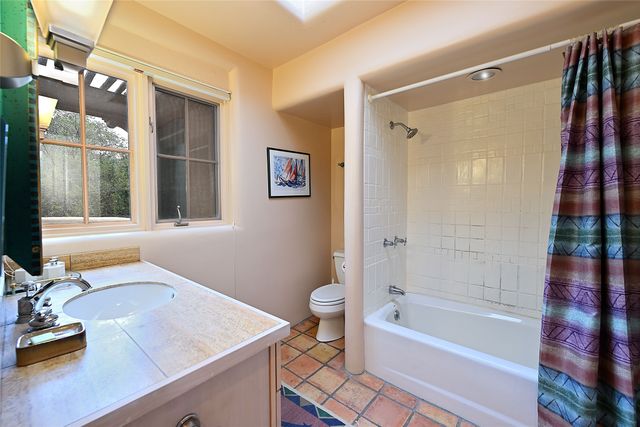 1275 Canyon Road, Santa Fe, NM 87501