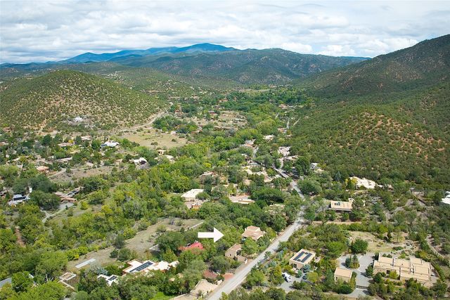 1275 Canyon Road, Santa Fe, NM 87501