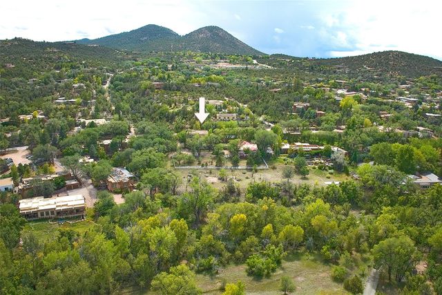 1275 Canyon Road, Santa Fe, NM 87501