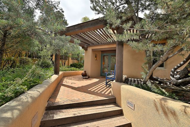 1275 Canyon Road, Santa Fe, NM 87501