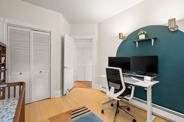 281 Chestnut Ave 1, Boston, MA 02130