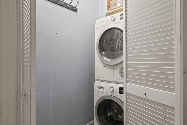 281 Chestnut Ave 1, Boston, MA 02130
