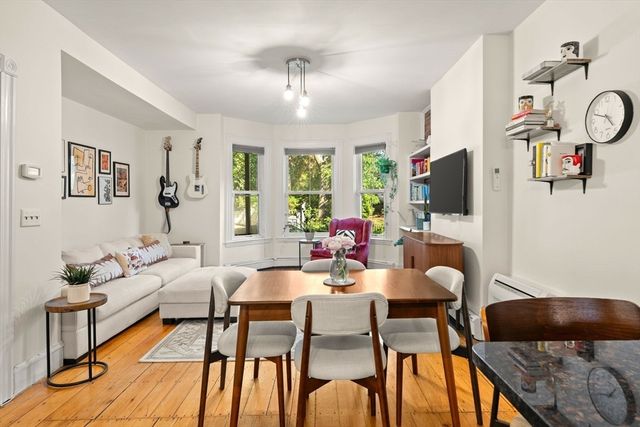 281 Chestnut Ave 1, Boston, MA 02130